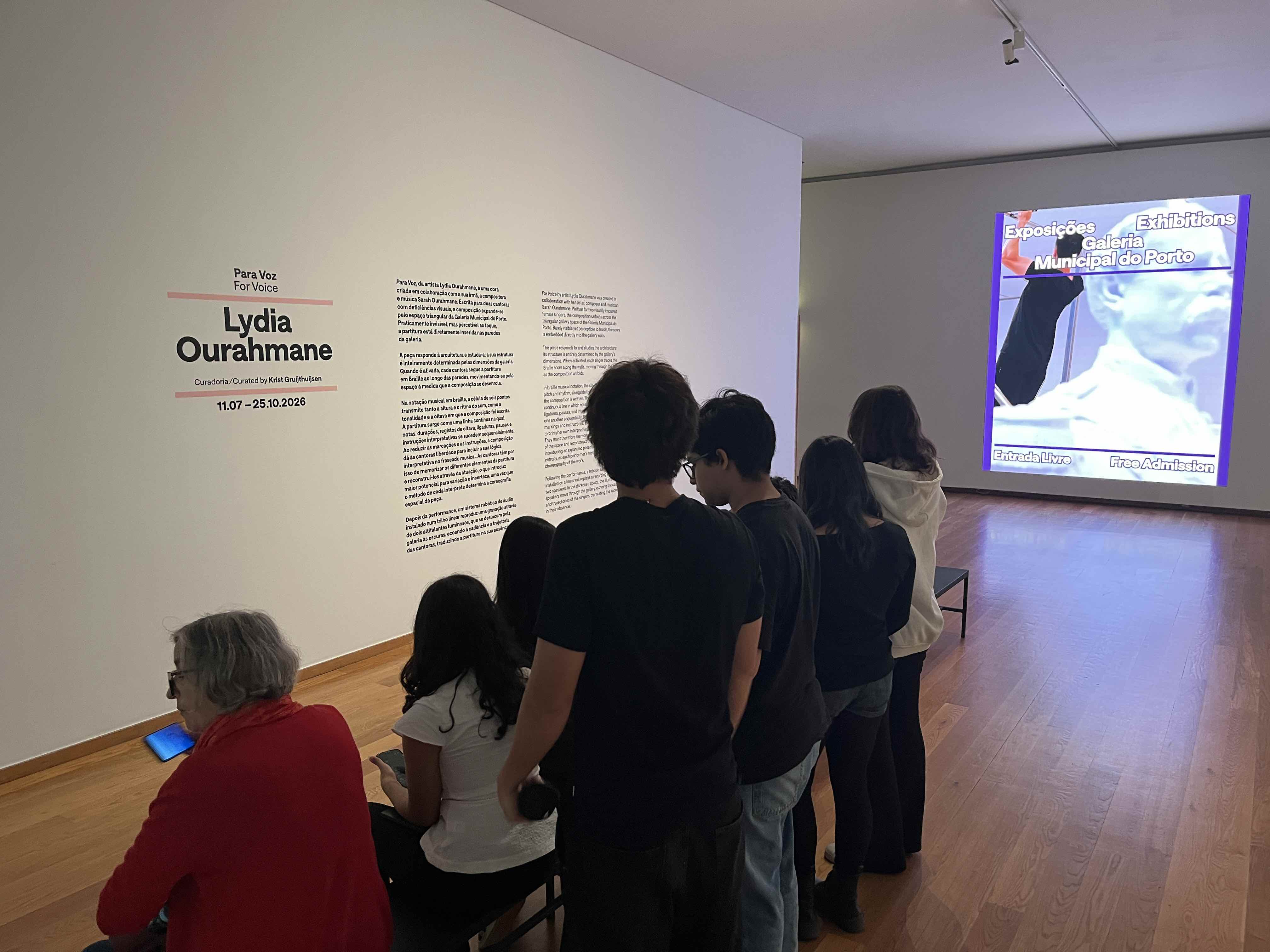 Curso de Artes Visuais em visitas de estudo pelo Porto